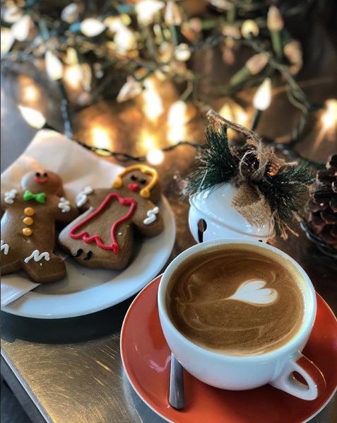 ​Christmas Eve Coffee Hour: You are welcome to bring treats!